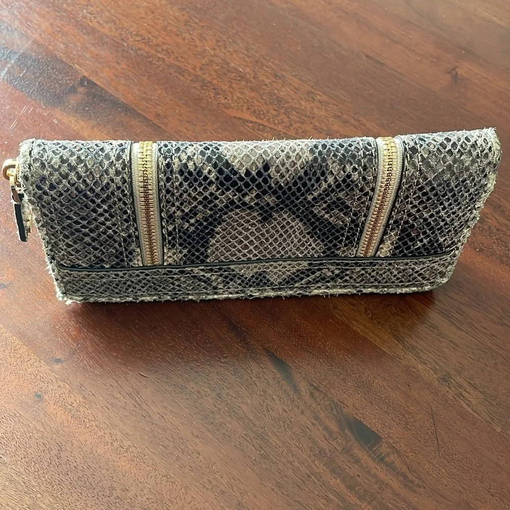 Michael Kors black brown snakeskin embossed logo gold tone zippered wallet